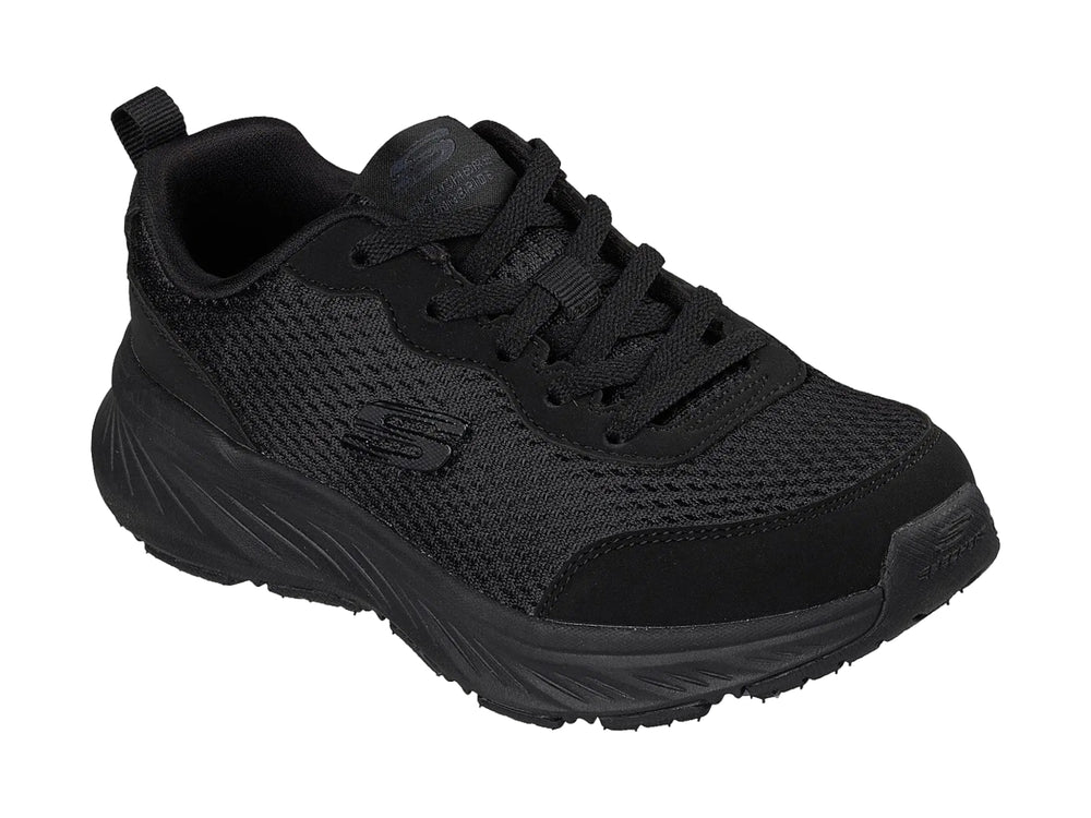 Tenis deportivos Skechers para niño en color negro con malla transpirable y suela gruesa.