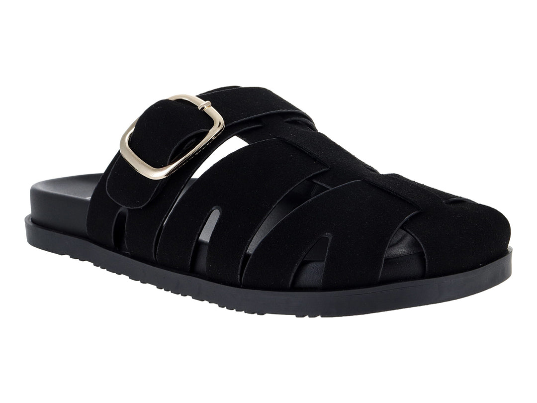 Sandalia plana color negro con hebilla dorada para mujer.