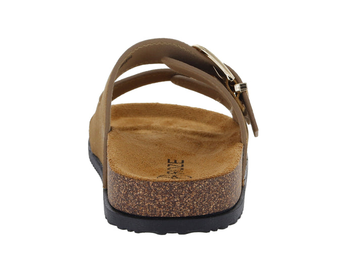 Sandalias color camel con dos correas y hebillas doradas, plantilla de corcho y suela negra.