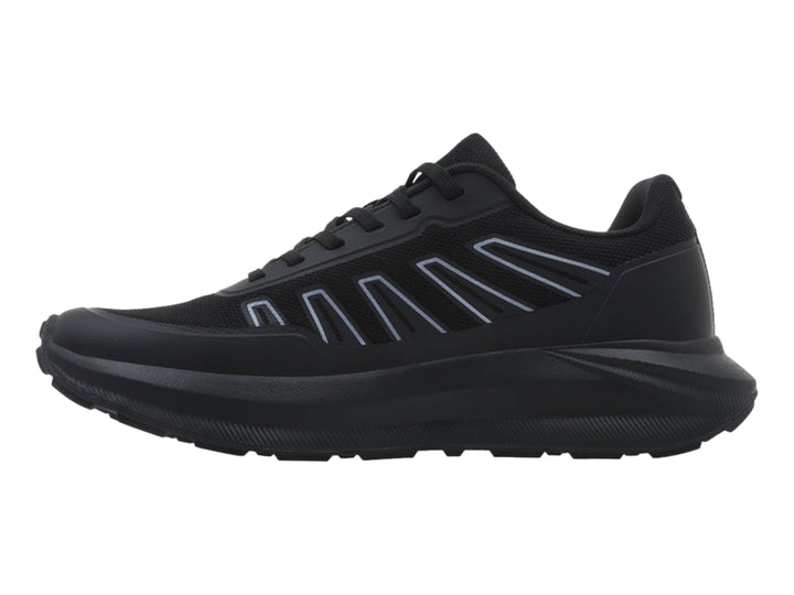 Tenis deportivos K-Swiss modelo K-Hiker en color negro con detalles en gris y suela robusta.