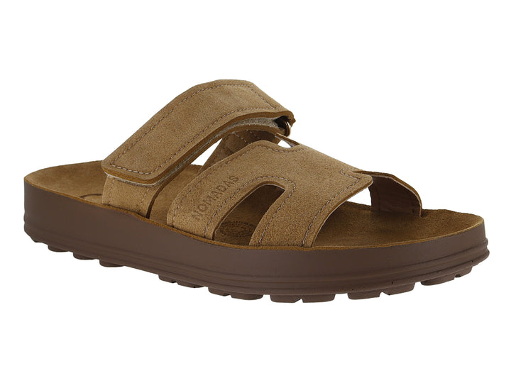 Sandalia Nomadas color melle obscuro para mujer con suela gruesa y tiras ajustables.