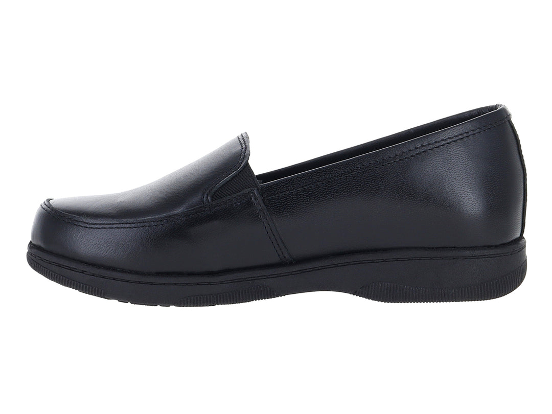 Zapato plano de confort color negro, estilo slip-on con suela cómoda.