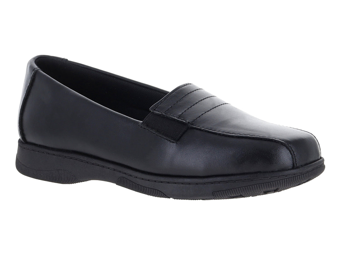 Zapato plano color negro marca Dianais, estilo confort y diseño cerrado.