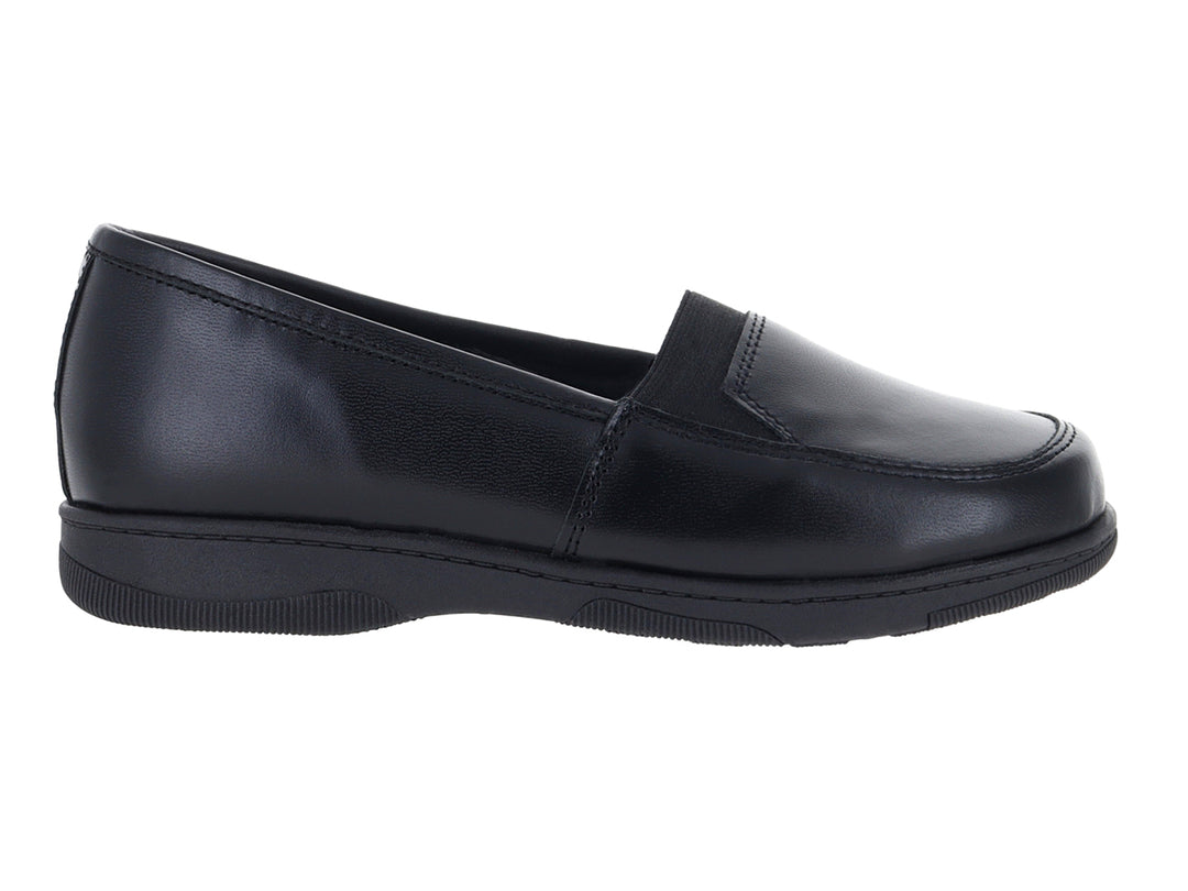 Zapato plano cerrado de color negro, estilo confort marca Dianais.