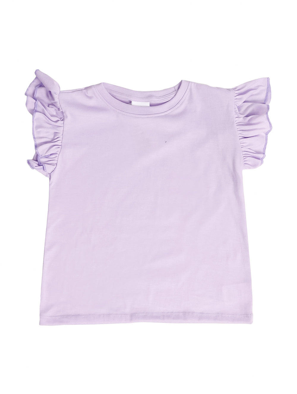 Niña vistiendo una camiseta color lila con detalles de volantes en las mangas.