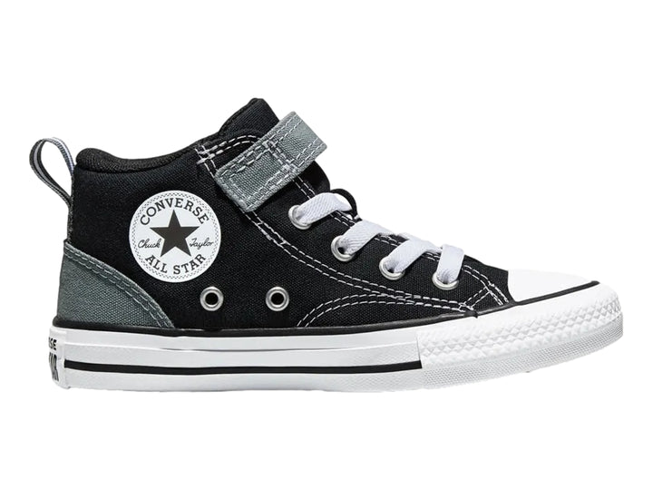 Tenis Converse negros con detalles en gris, suela blanca y correa de velcro.