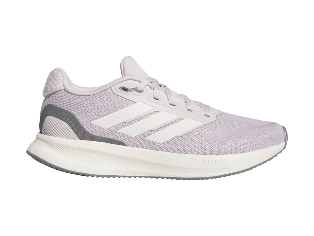 Tenis deportivos Adidas Runfalcon 5 en color morado claro con suela blanca y detalles en gris.