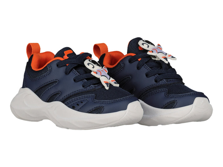 Tenis deportivos Charly en color azul marino con suela blanca y detalles en naranja.