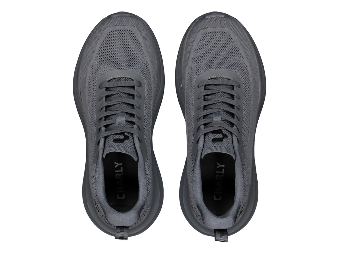 Zapato deportivo Charly para caminar en color gris con suela cómoda y tejido transpirable.