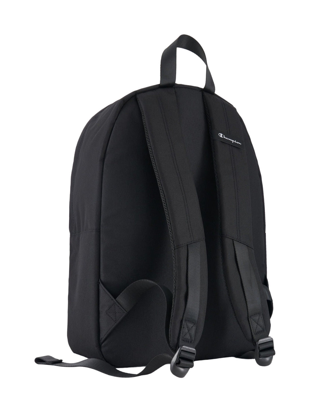 Mochila escolar color negro de la marca Champion con un bolsillo frontal y asa superior.