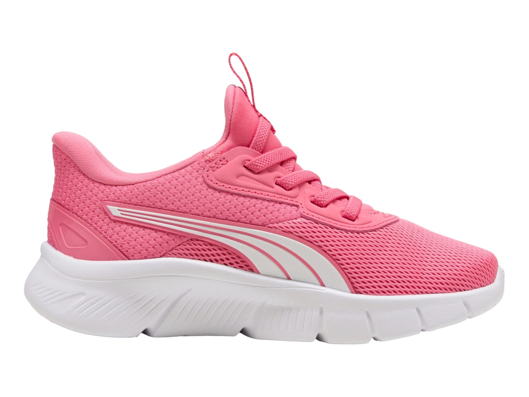Tenis PUMA FlexFocus Sliptech para niña en color rosa Magic Rose con suela blanca.