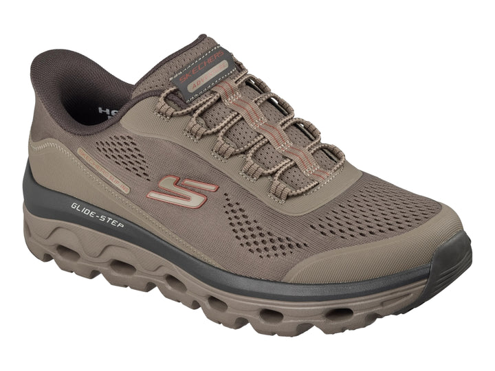 Tenis deportivos Skechers color gris con suela Glide-Step y malla transpirable.