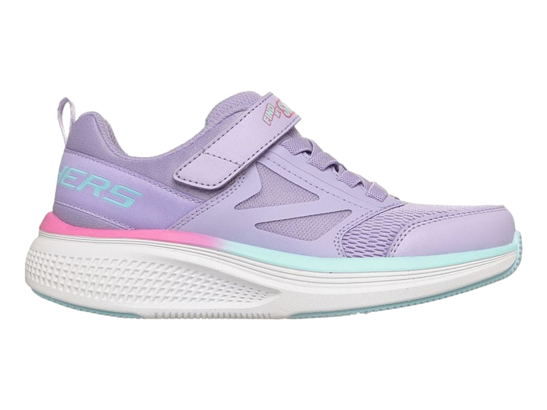 Tenis deportivos Skechers color morado con suela blanca y detalles en rosa y azul.