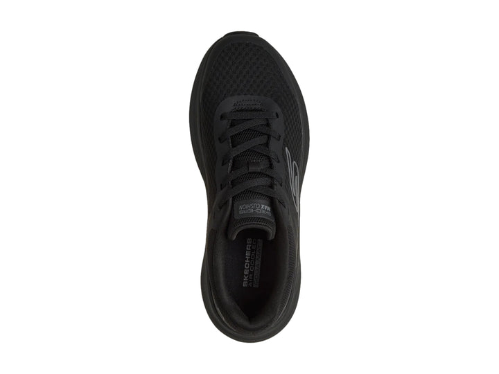 Tenis deportivos Skechers Max Cushioning Endeavour en color negro total con suela robusta y tejido transpirable.