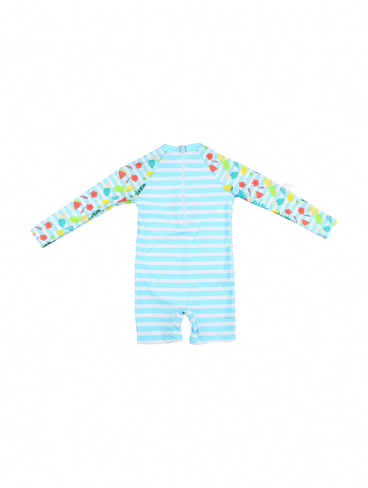 Traje de baño azul de manga larga para niña con estampado de sandías y rayas blancas.