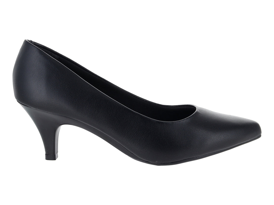 Zapato stiletto color negro con tacón medio y acabado mate.