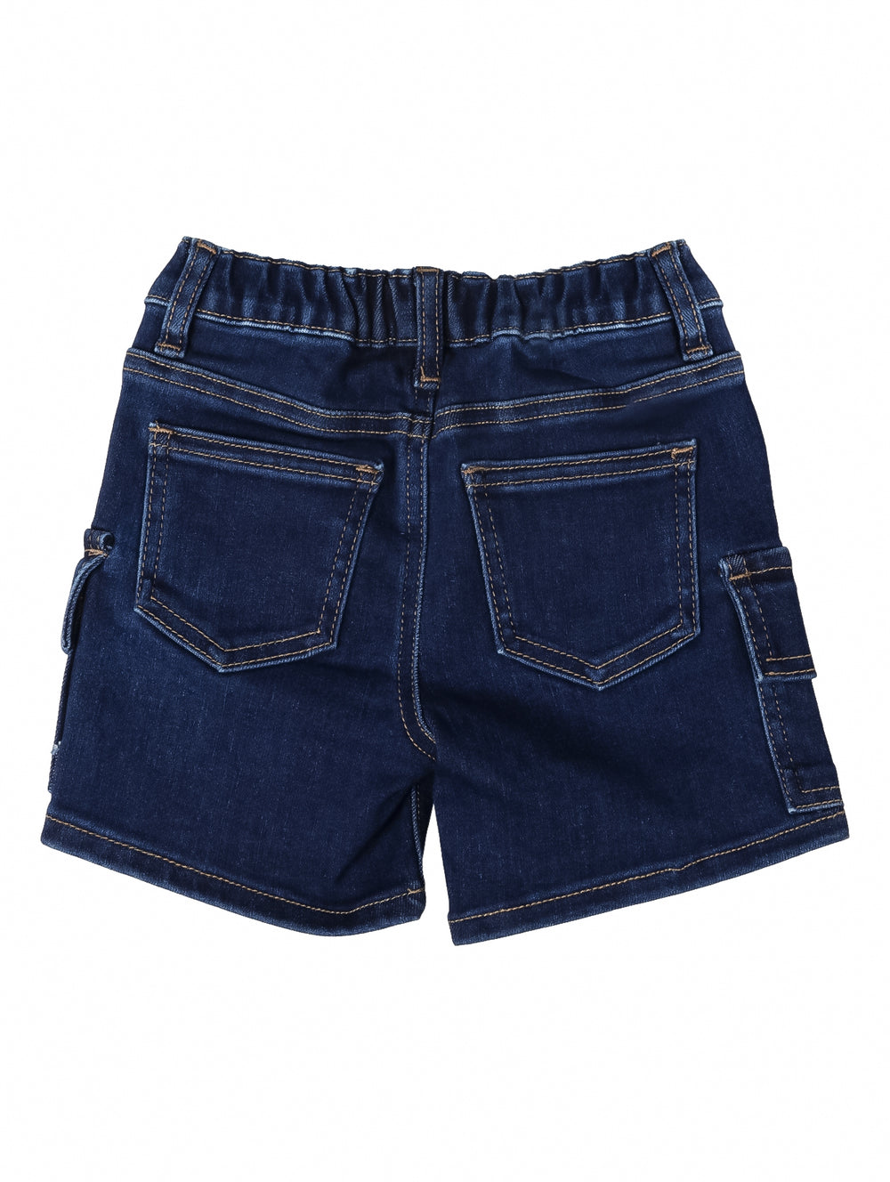 Shorts cargo de mezclilla color azul oscuro para niña con bolsillos laterales y costuras contrastantes.