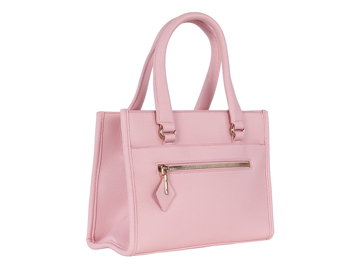 Bolsa de hombro color rosa con asas superiores y bolsillo frontal con cierre dorado.