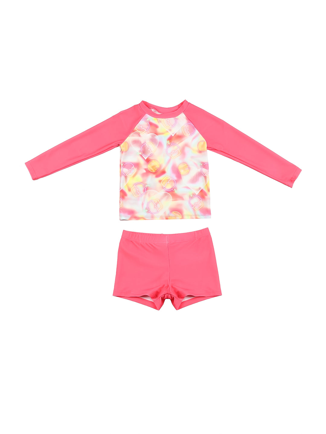 Traje de baño color coral para niña con camiseta de manga larga estampada y shorts a juego.