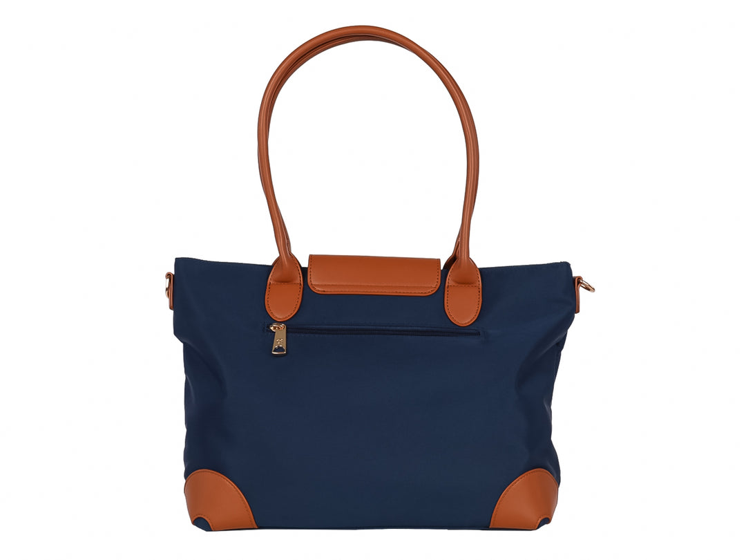 Bolsa de hombro azul con asas y detalles decorativos en color café, estilo casual.