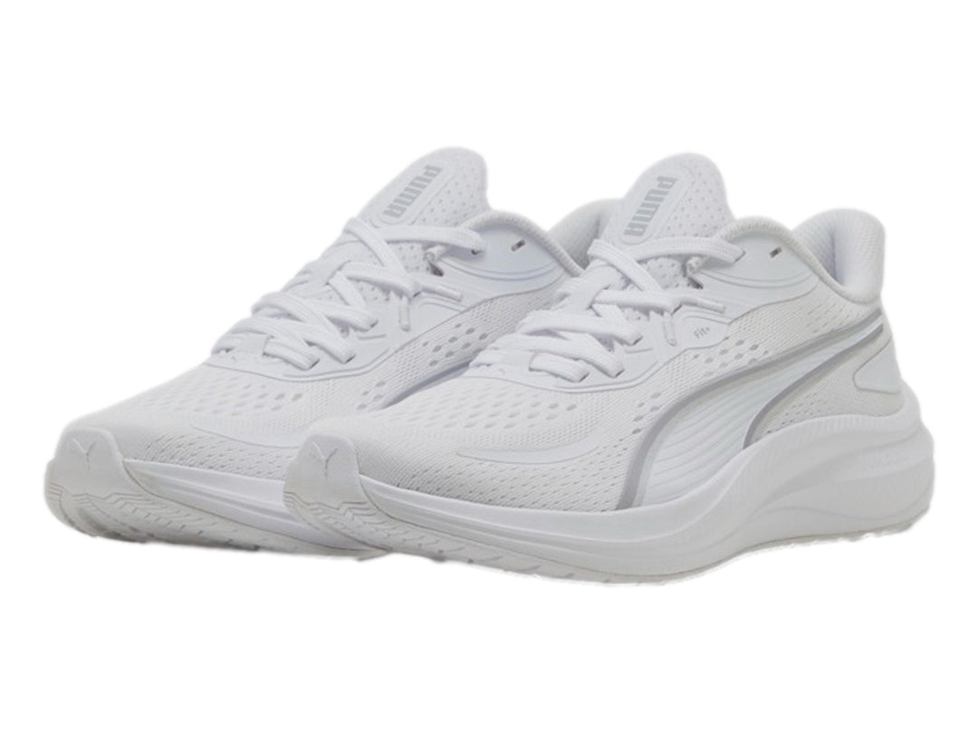 Tenis deportivos PUMA Skyrocket Lite 2 en color blanco con detalles en plata, vista lateral.