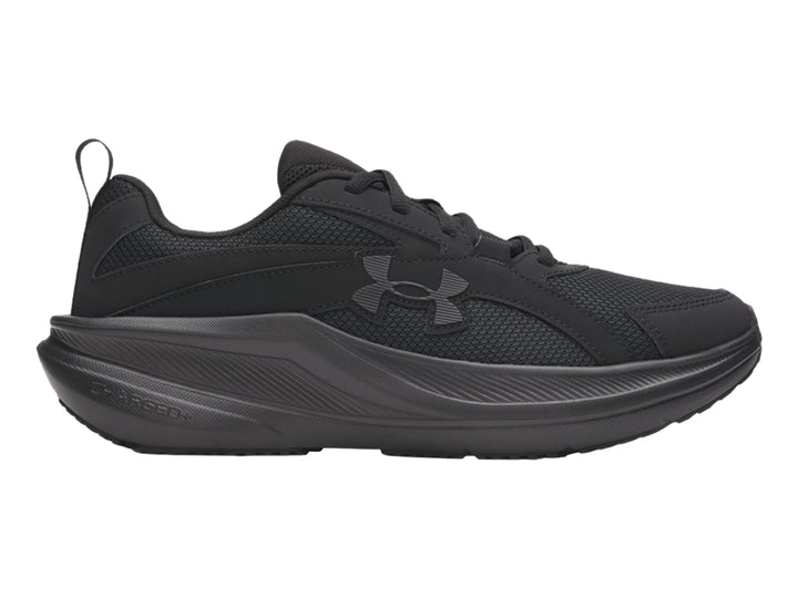 Tenis deportivos Under Armour color negro con malla transpirable y suela negra.
