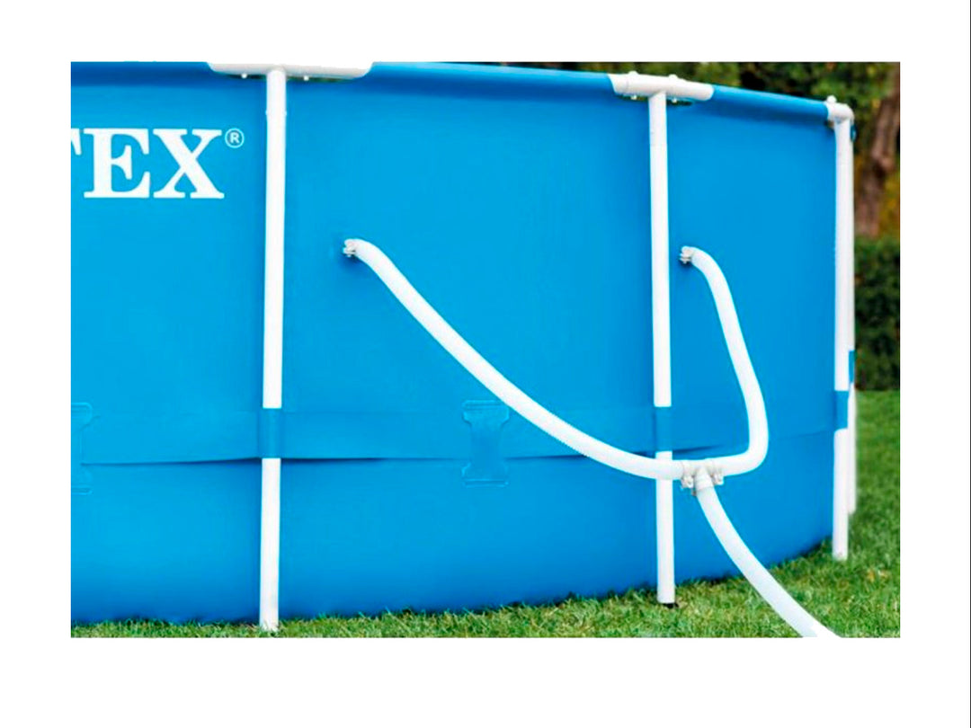 Alberca circular azul INTEX con estructura blanca y bomba de filtrado.