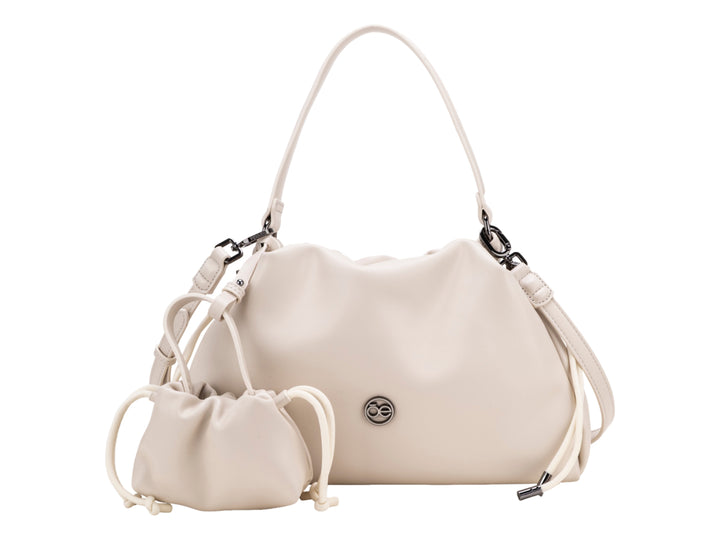 Set de bolso de hombro y monedero pequeño en color beige de la marca CLOE con acabado liso.