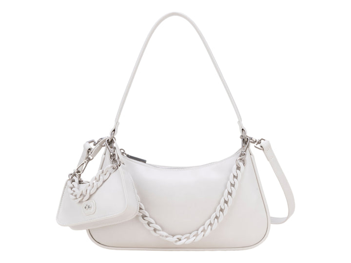 Bolso de hombro Cloe color blanco con detalle de cadena y un mini bolso acoplado, herrajes en tono plata.