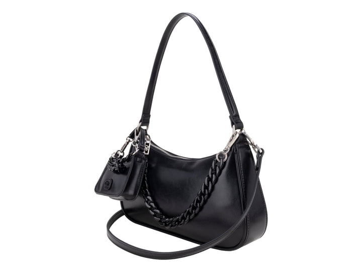 Bolsa de hombro Cloe color negro con acabado brillante, cadena decorativa y un pequeño bolso complementario.