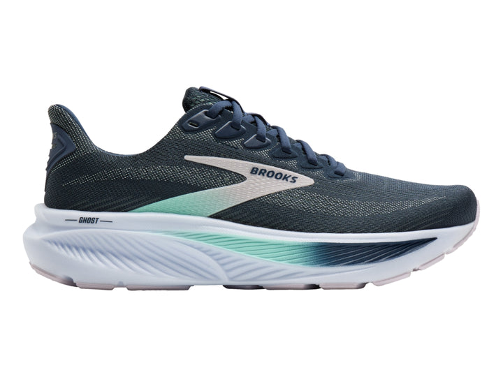 Tenis deportivos Brooks Ghost 17 color azul oscuro con suela blanca y detalles en verde menta.