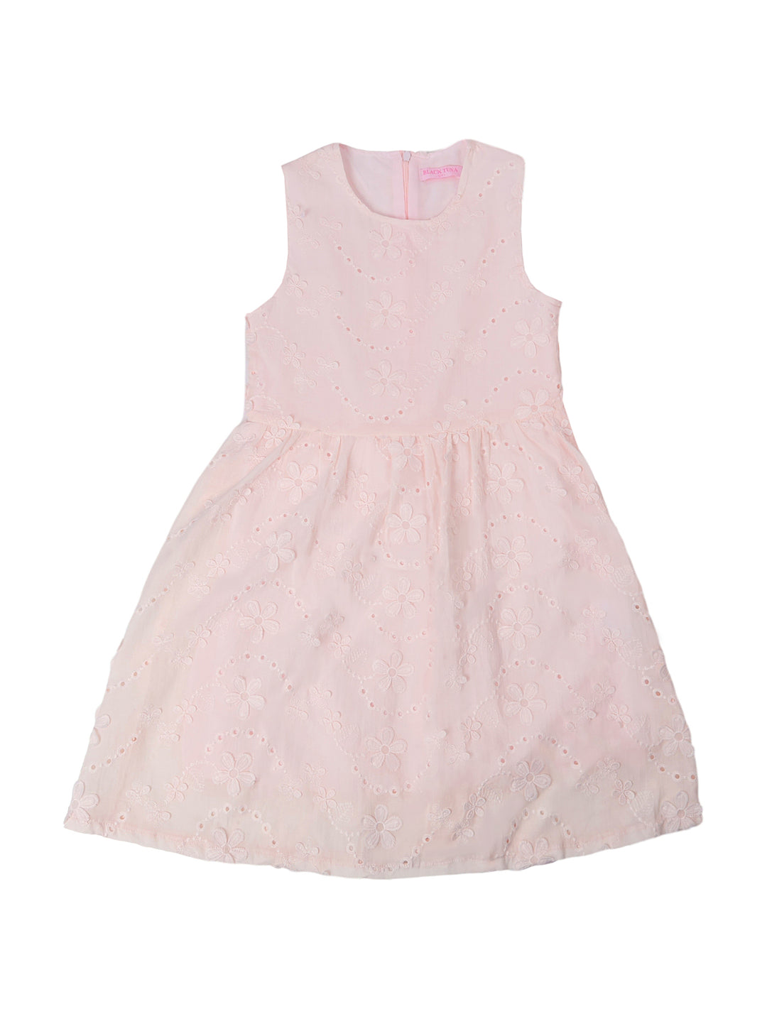 Vestido rosa pastel para niña con detalles de flores bordadas y corte sin mangas.