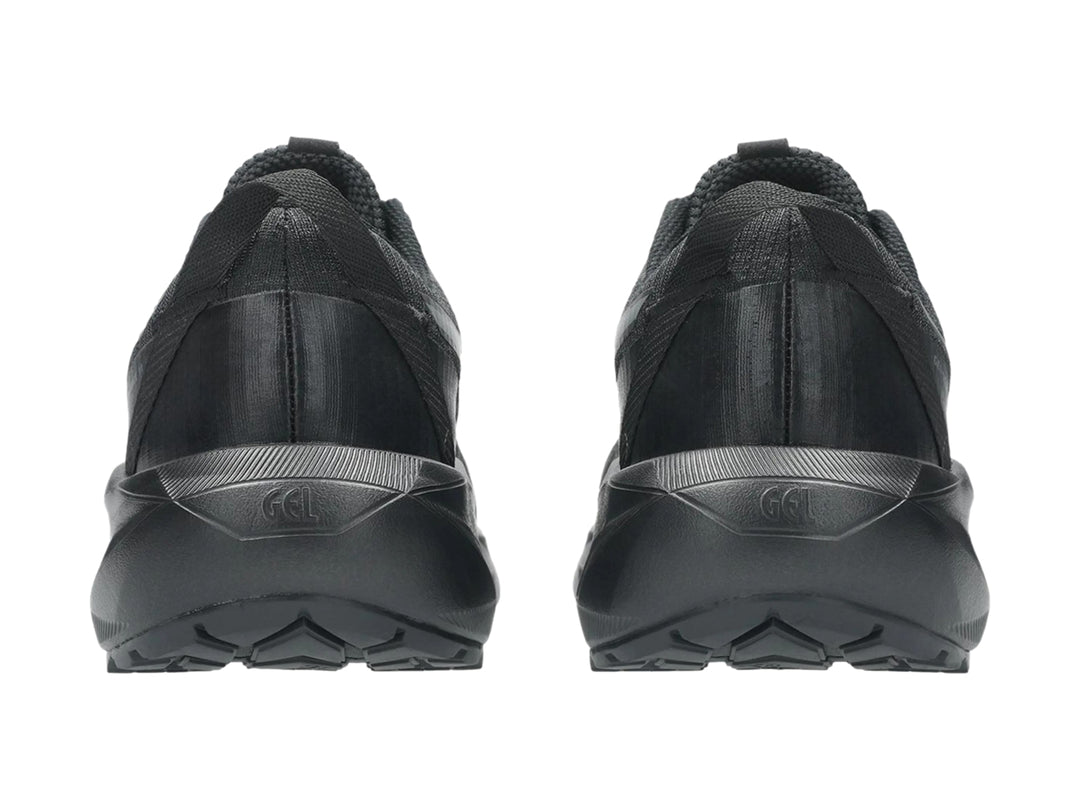 Tenis deportivos ASICS Gel-Venture 11 para mujer en color negro con detalles en gris.
