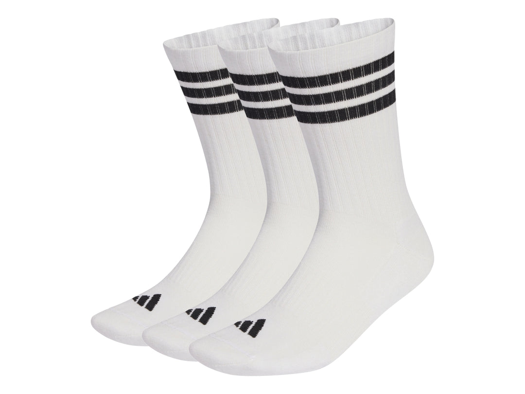 Paquete de tres pares de calcetas deportivas Adidas blancas con tres franjas negras en la parte superior.
