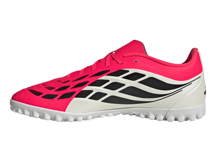 Calzado de fútbol Adidas Predator Club TF en colores rosa y blanco con suela para césped sintético.