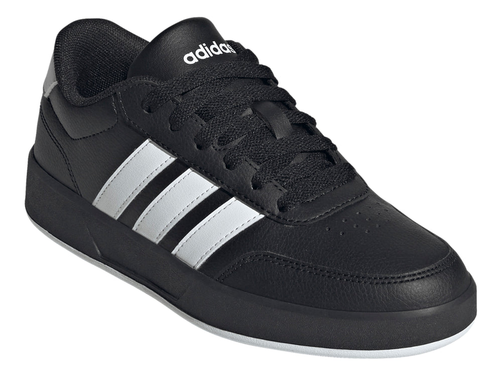 Tenis Adidas Breaknet 3.0 color negro con tres franjas blancas laterales y suela blanca.