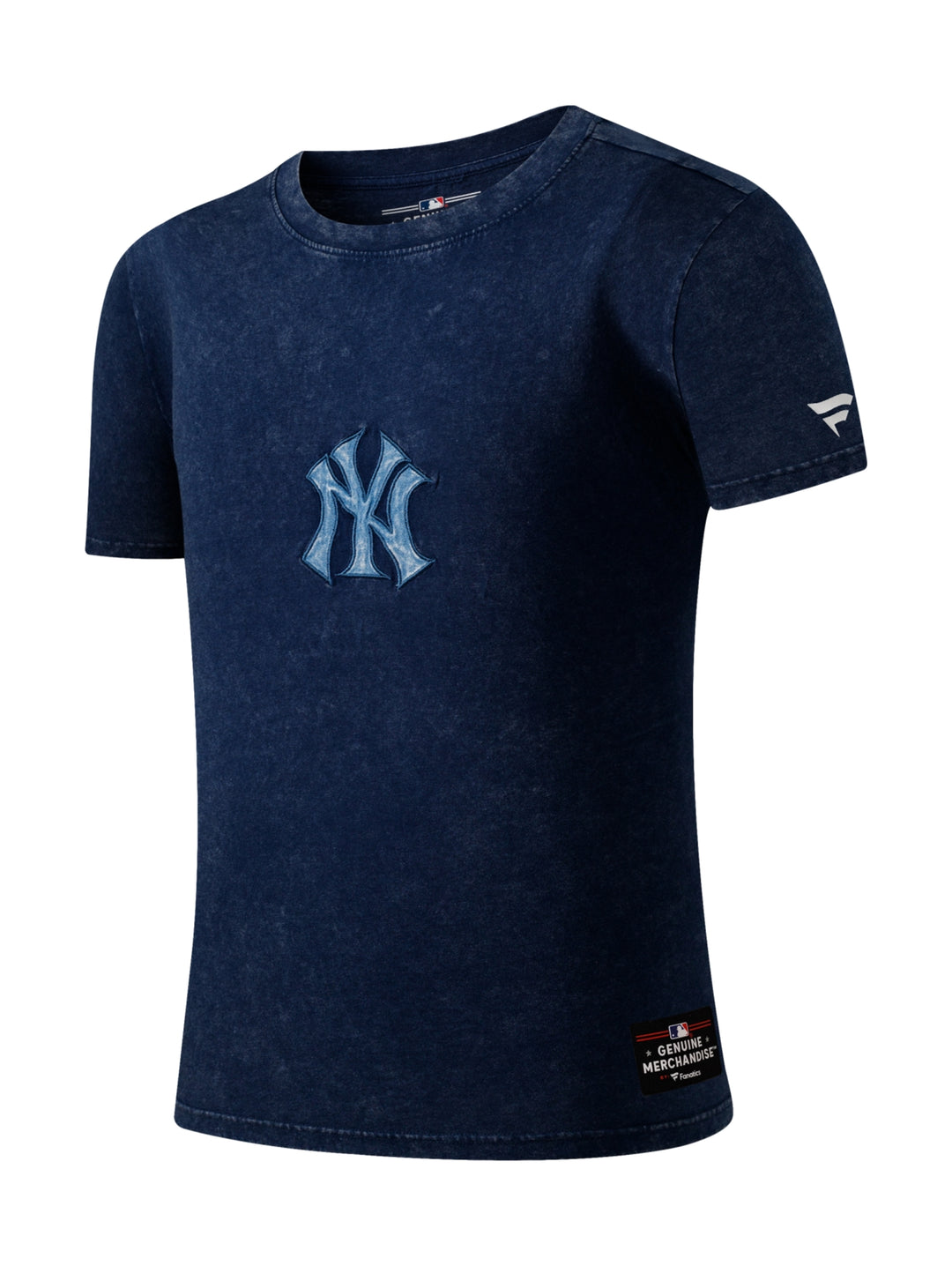 Playera deportiva color azul marino de manga corta con logotipo de los New York Yankees en el pecho.
