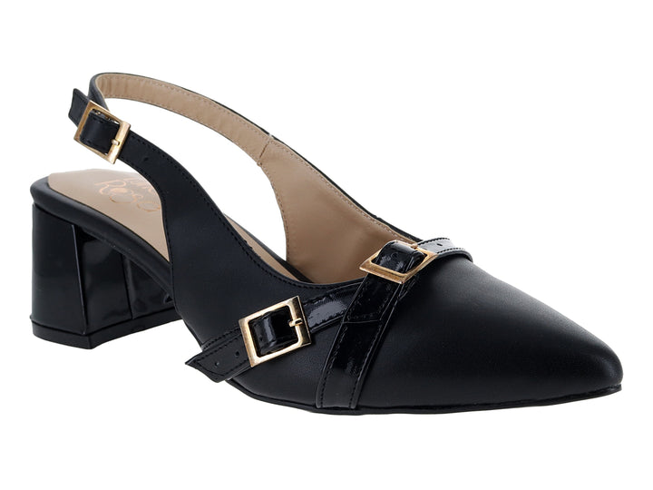 Zapato formal negro de charol para mujer con tacón bajo y hebillas doradas.