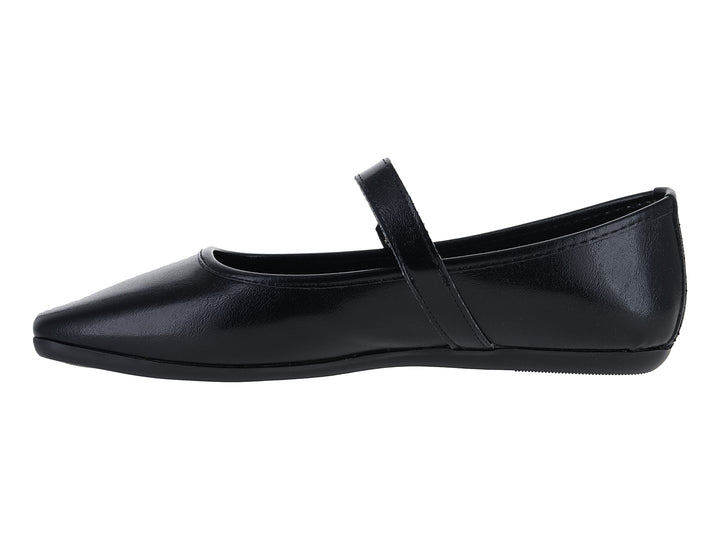 Zapato plano color negro estilo Mary Jane con correa y hebilla metálica para niña.