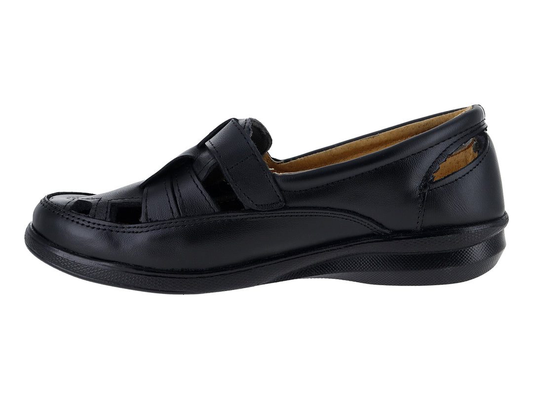 Zapato cerrado color negro para mujer, estilo confort con suela plana y correa ajustable.