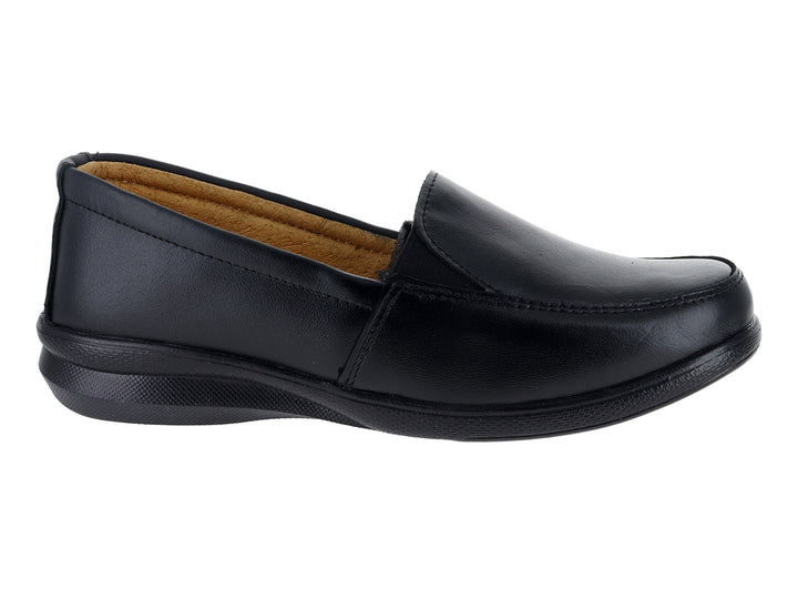 Zapato plano color negro para mujer, estilo confort con forro interior café.