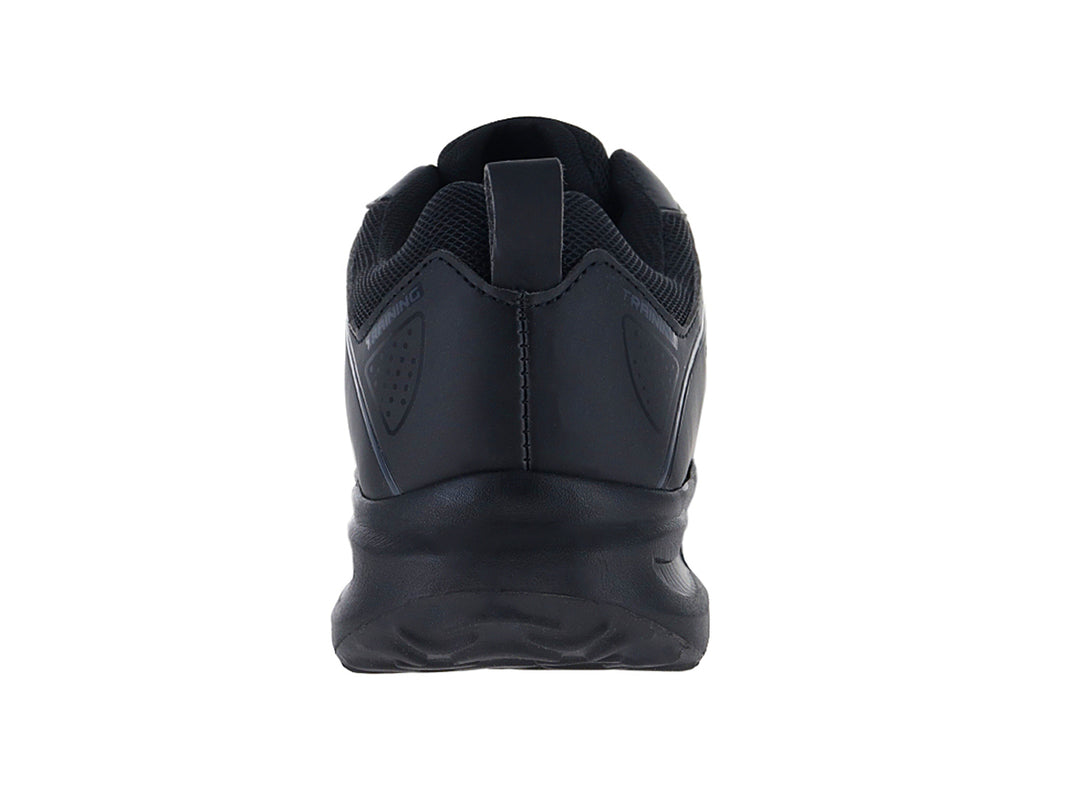Tenis deportivos Andrax color negro con suela gruesa y detalles en textil.