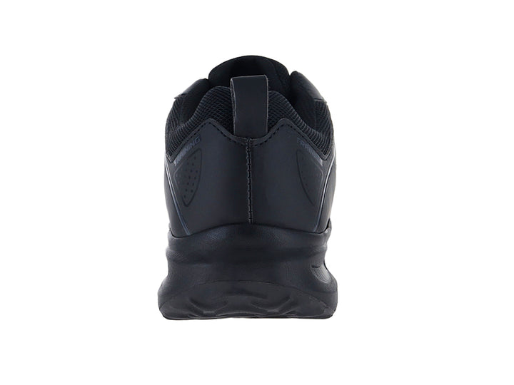Tenis deportivos Andrax color negro con suela gruesa y detalles en textil.
