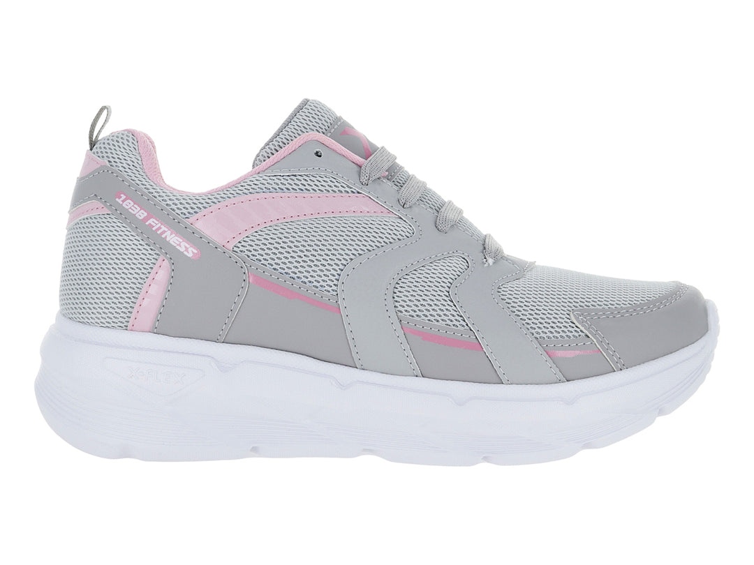 Tenis deportivos color gris con detalles en rosa y suela blanca gruesa.