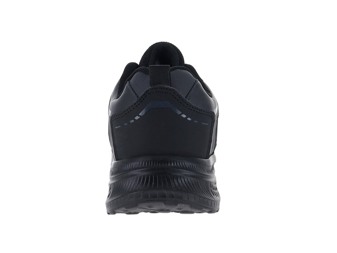 Tenis deportivos Andrax en color negro con detalles en malla textil y suela robusta.