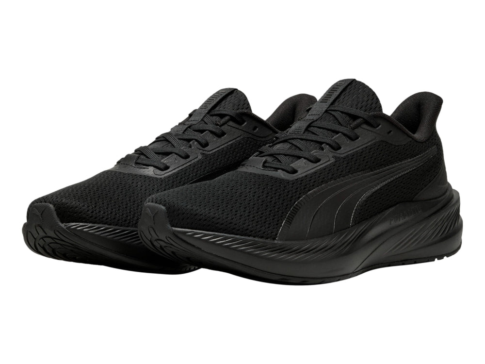 Tenis deportivos PUMA color negro total con malla transpirable y suela ligera.