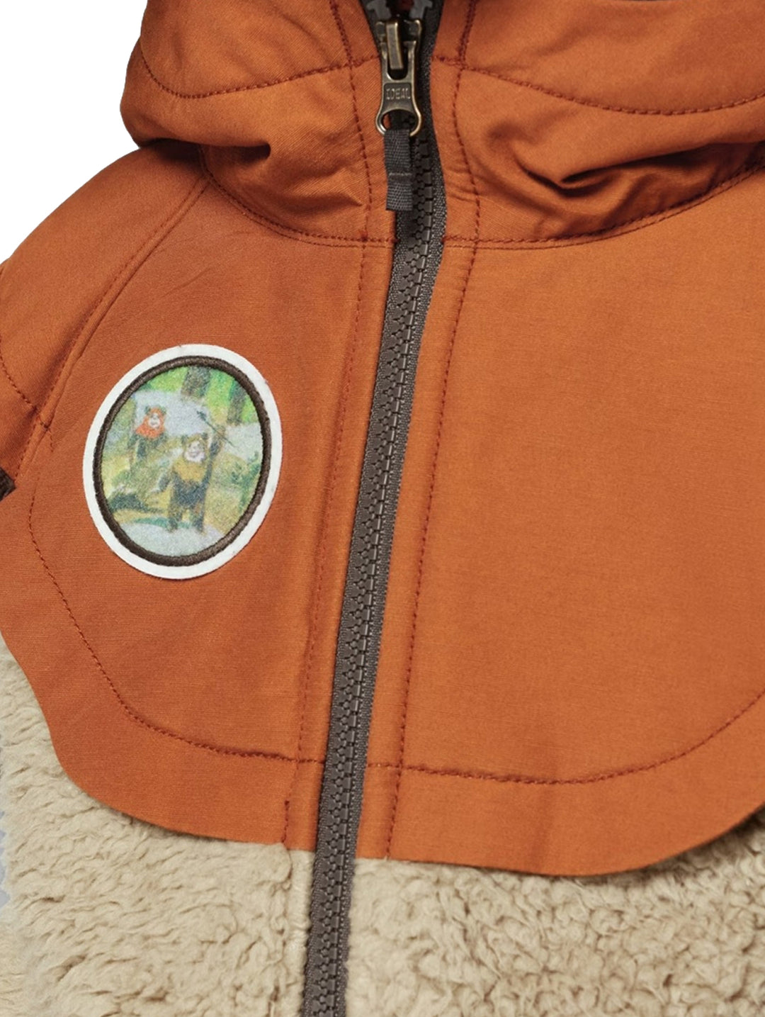 Chaqueta de polar Columbia multicolor con capucha para niño, diseño inspirado en Ewok de Star Wars.
