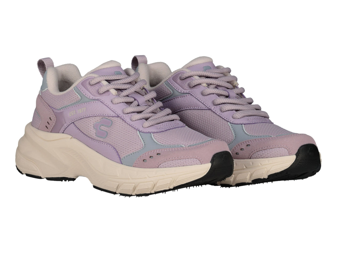 Tenis deportivos Charly color lila con suela gruesa color beige.