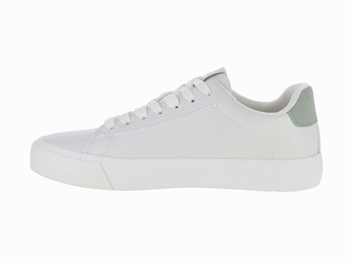 Tenis blancos de tela con detalles en color verde claro y suela blanca.