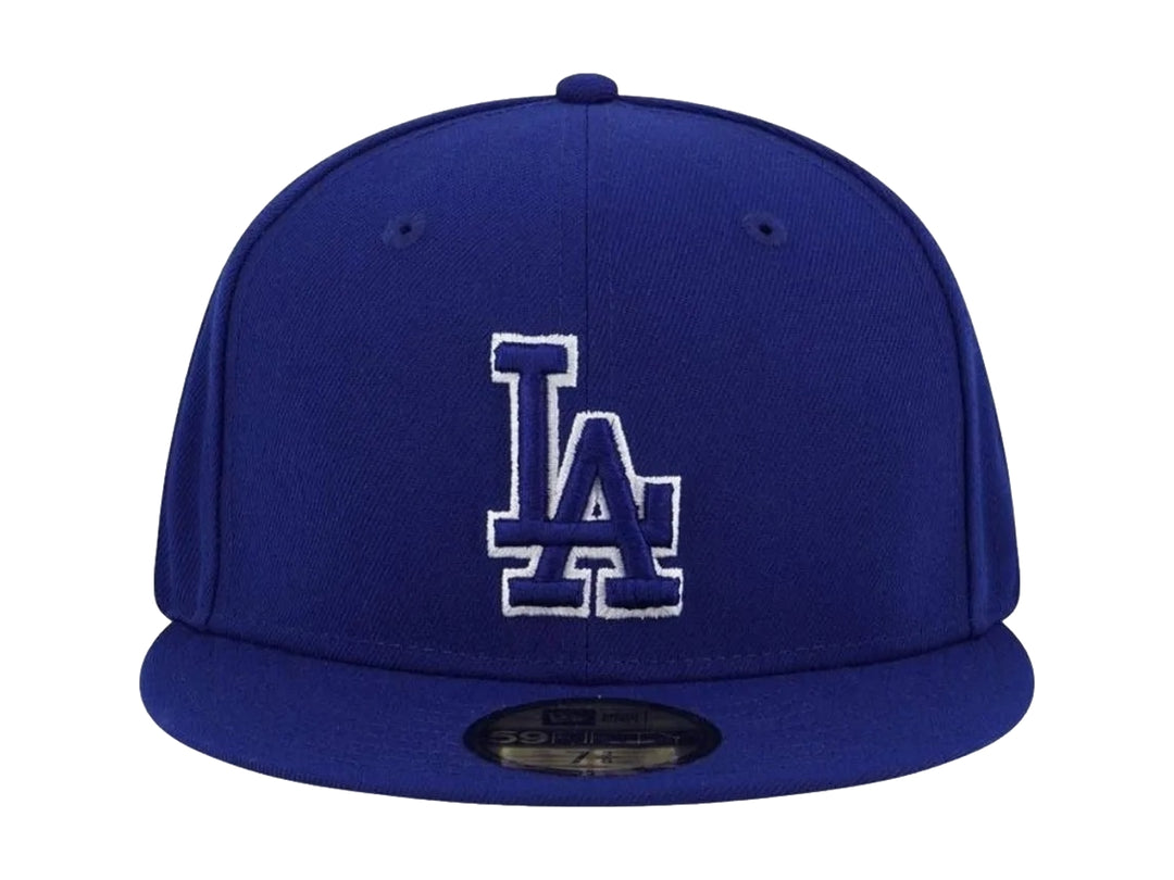 Gorra New Era azul con logo de Los Angeles Dodgers bordado en blanco y visera plana.